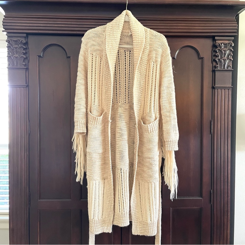 SPELL & The Gypsy Cozy Corner Cardigan Fringe Sleeve Open Front Boho Beachy S/M - Picture 13 of 16
